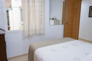 Spacious 3-Bedroom Apartment on Garrucha Calle Mayor with Parking & Terrace - imagen 24