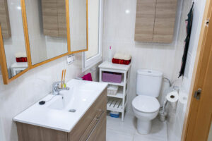 Spacious 3-Bedroom Apartment on Garrucha Calle Mayor with Parking & Terrace - imagen 26