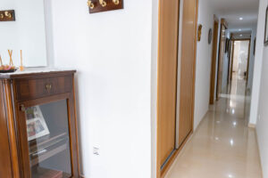 Spacious 3-Bedroom Apartment on Garrucha Calle Mayor with Parking & Terrace - imagen 28