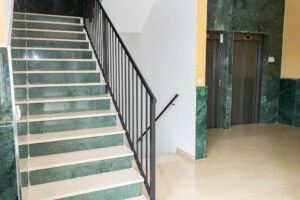 Spacious 3-Bedroom Apartment on Garrucha Calle Mayor with Parking & Terrace - imagen 32