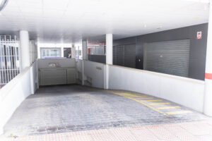 Spacious 3-Bedroom Apartment on Garrucha Calle Mayor with Parking & Terrace - imagen 34