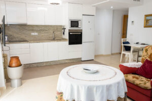 Spacious 3-Bedroom Apartment on Garrucha Calle Mayor with Parking & Terrace - imagen 5