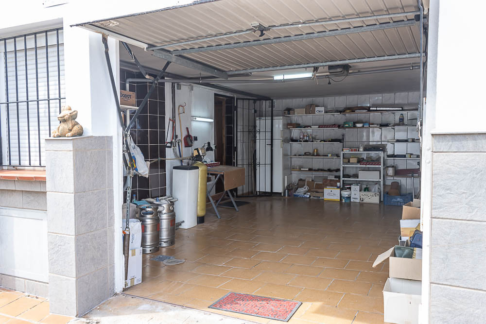 Elegant Townhouse in El Palmeral: 3 Bedrooms, Private Garage, and just 150m from Mojácar Beach.