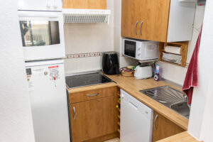Bright 2-Bedroom Apartment with Terrace and Parking 400 Meters from the Sea in Garrucha, Almeria - imagen 17