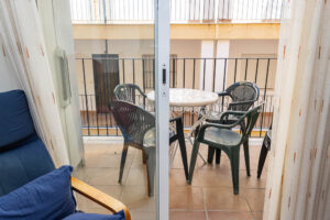 Bright 2-Bedroom Apartment with Terrace and Parking 400 Meters from the Sea in Garrucha, Almeria - imagen 4