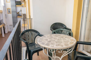Bright 2-Bedroom Apartment with Terrace and Parking 400 Meters from the Sea in Garrucha, Almeria - imagen 7