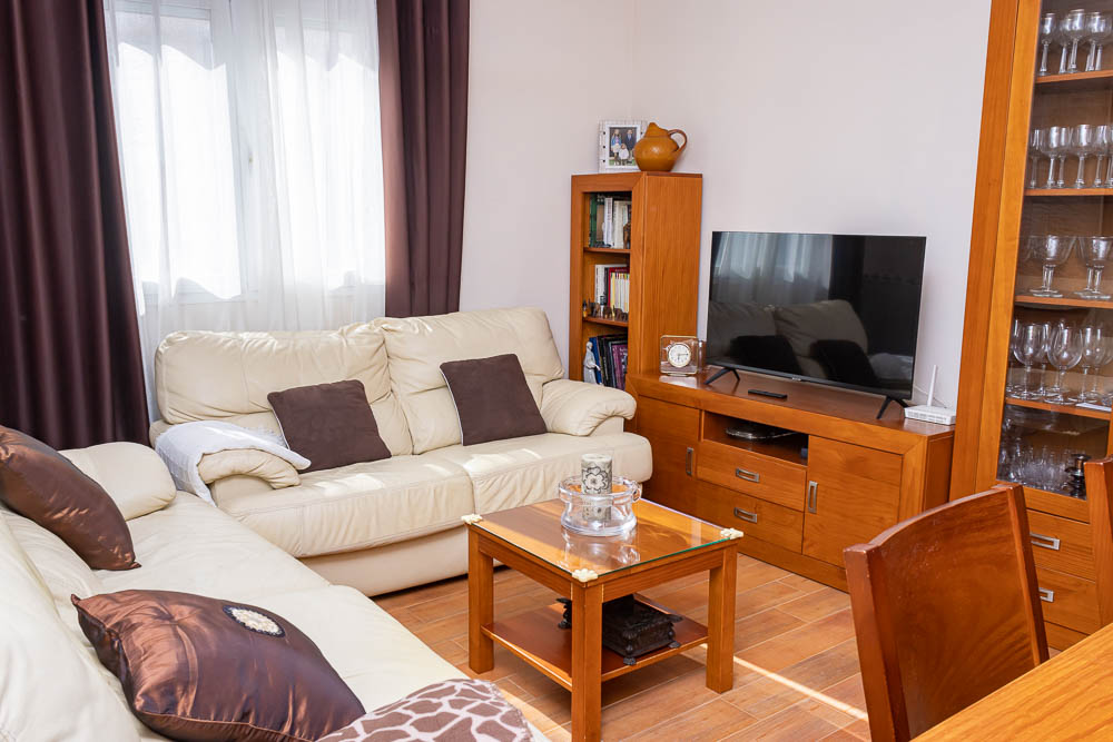 Spectacular Furnished Penthouse with Private Solarium and Sea Views in Garrucha