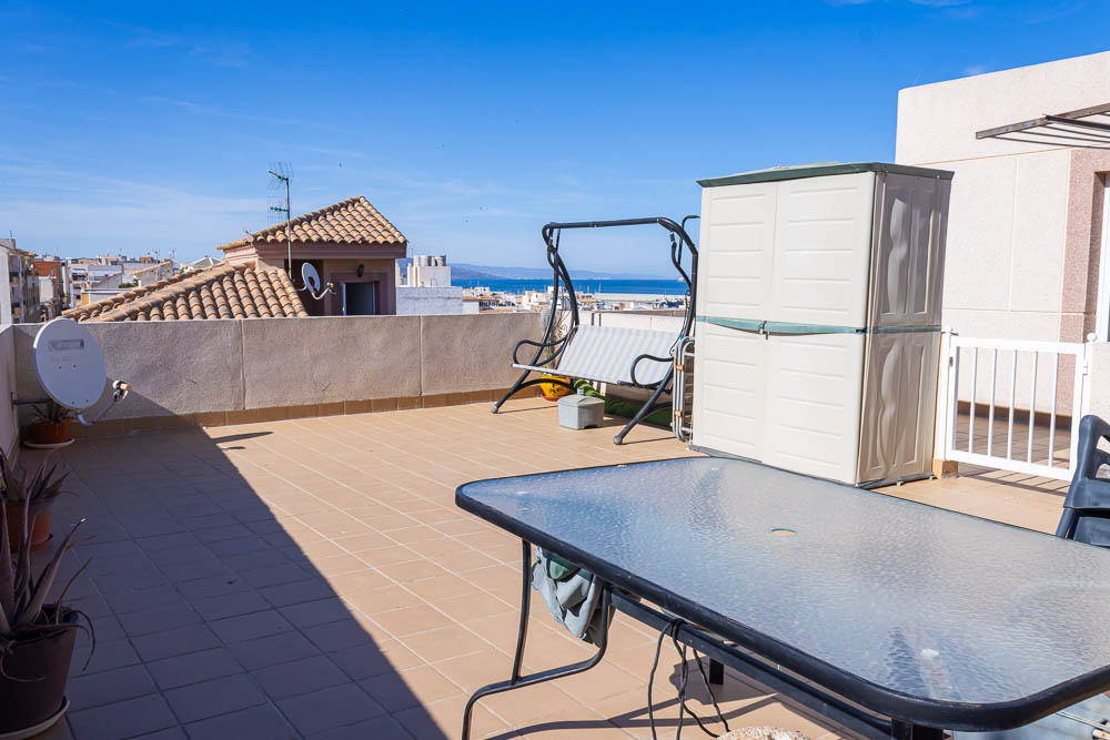 Spectacular Furnished Penthouse with Private Solarium and Sea Views in Garrucha