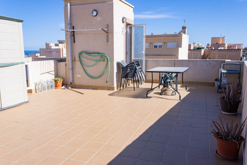 Spectacular Furnished Penthouse with Private Solarium and Sea Views in Garrucha