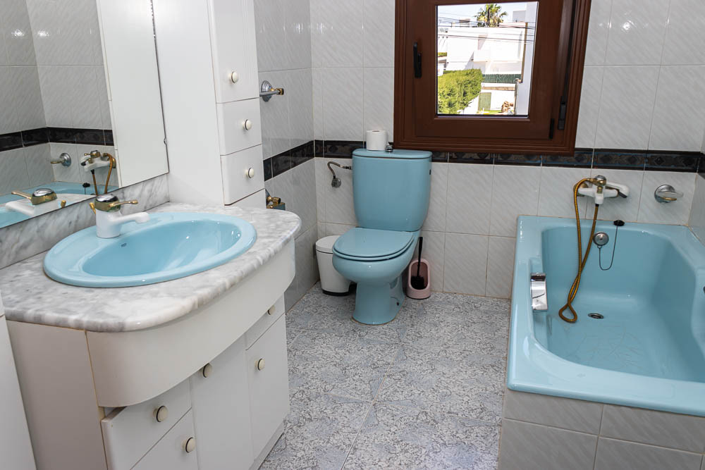 Spectacular Andalusian-Style Semi-Detached Villa with Sea Views in El Palmeral, Mojacar