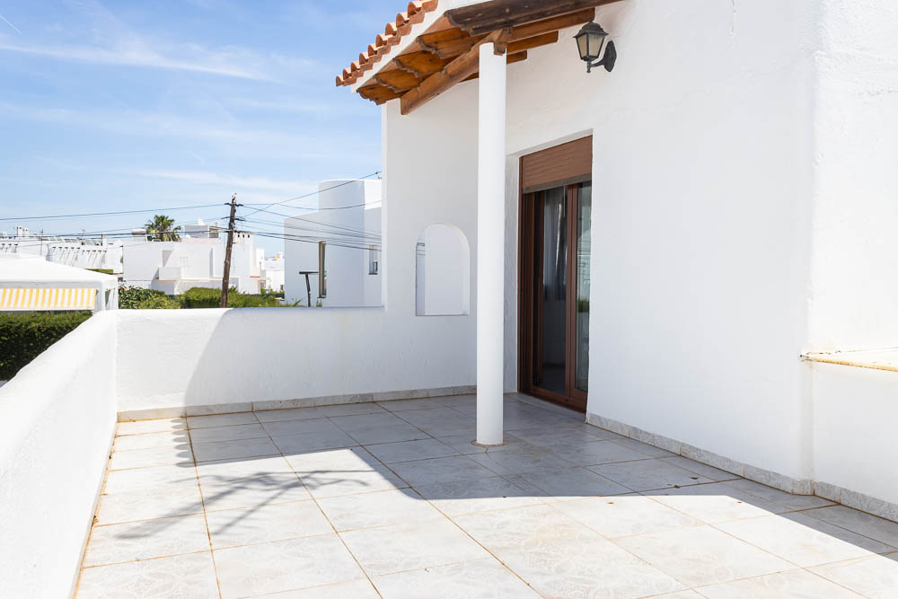 Spectacular Andalusian-Style Semi-Detached Villa with Sea Views in El Palmeral, Mojacar