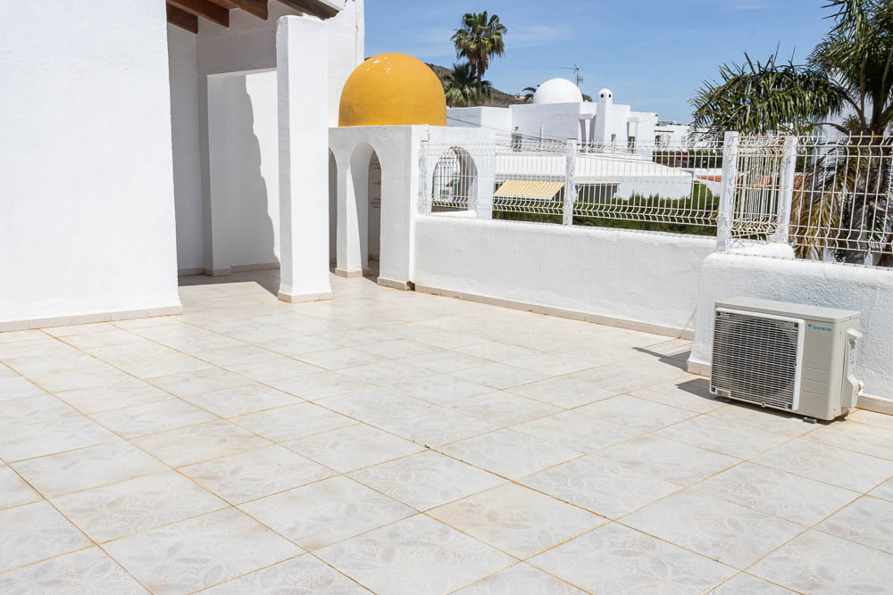Spectacular Andalusian-Style Semi-Detached Villa with Sea Views in El Palmeral, Mojacar - imagen 49