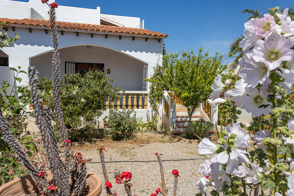 Spectacular Andalusian-Style Semi-Detached Villa with Sea Views in El Palmeral, Mojacar