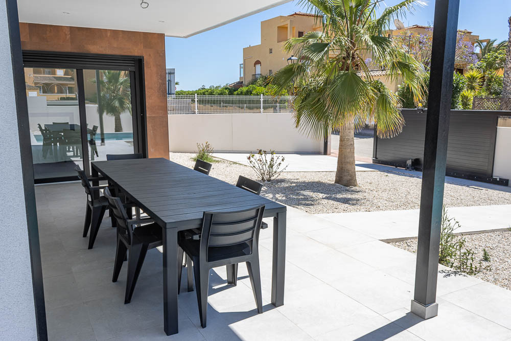 Ready-to-Move-In Detached Villa with Private Pool in Huerta Nueva, Los Gallardos: Fully Furnished & Equipped
