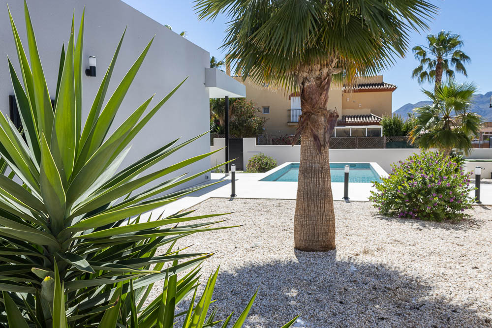 Ready-to-Move-In Detached Villa with Private Pool in Huerta Nueva, Los Gallardos: Fully Furnished & Equipped