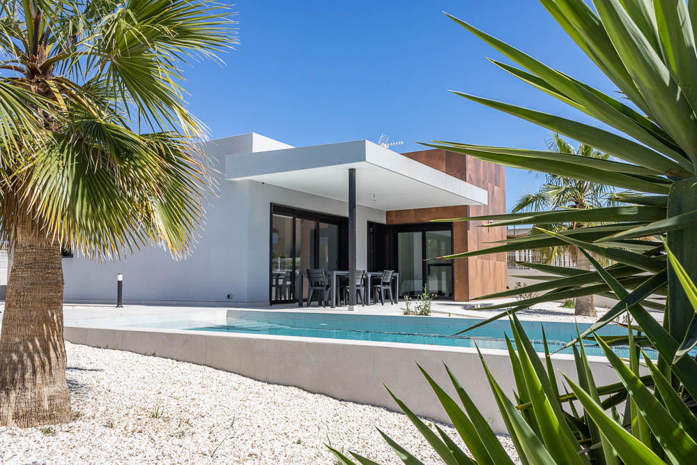 Ready-to-Move-In Detached Villa with Private Pool in Huerta Nueva, Los Gallardos: Fully Furnished & Equipped