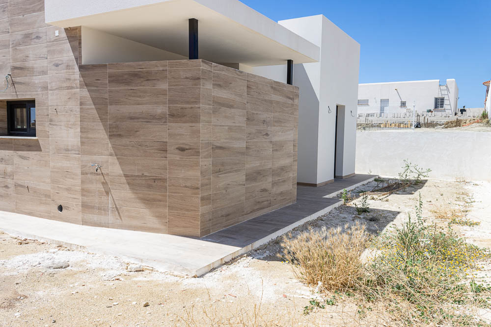 Customizable 3-Bedroom Detached Villa in Huerta Nueva: Create Your Dream Home