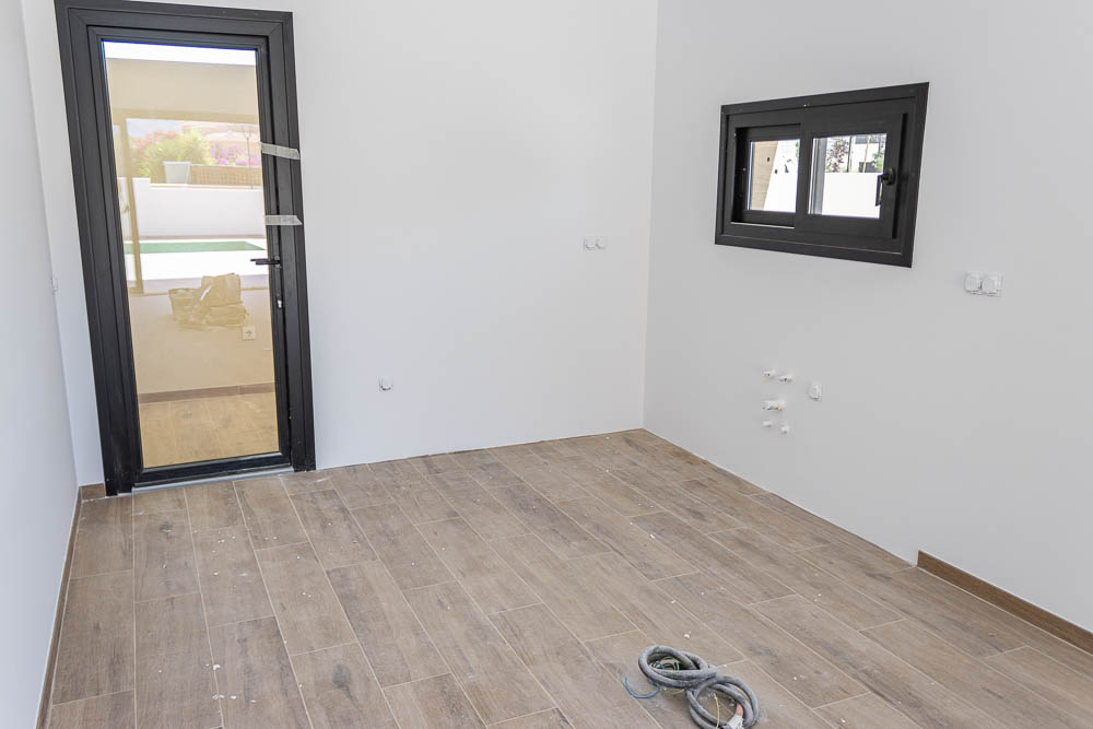 Customizable 3-Bedroom Detached Villa in Huerta Nueva: Create Your Dream Home