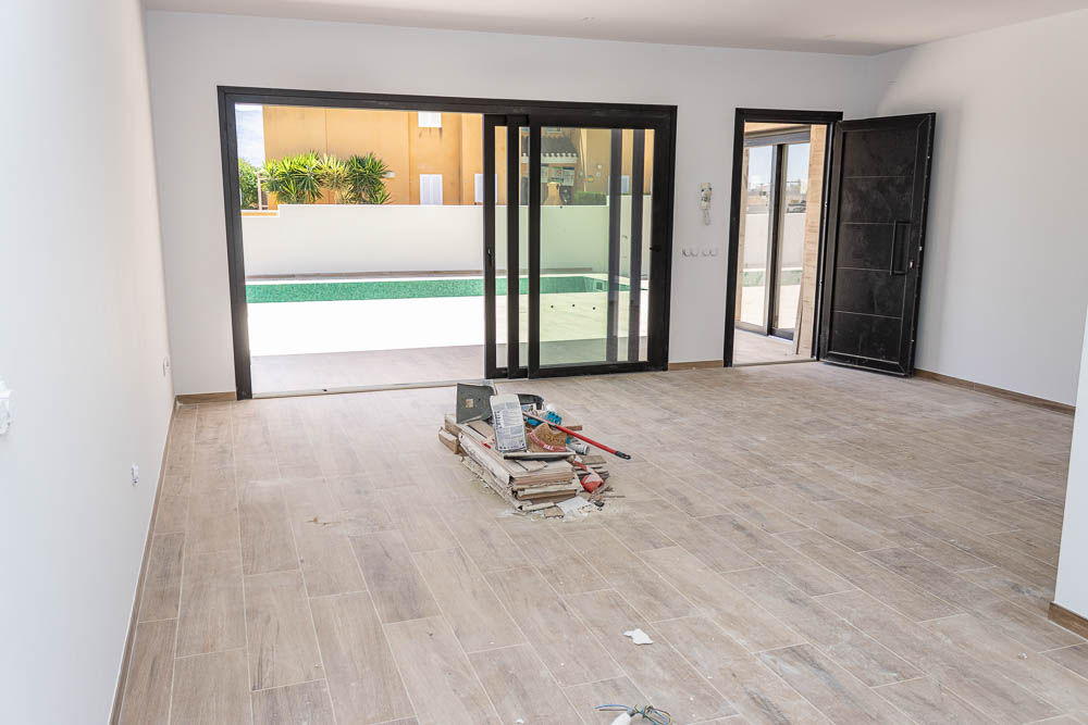 Customizable 3-Bedroom Detached Villa in Huerta Nueva: Create Your Dream Home