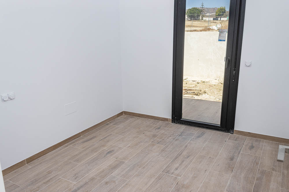 Customizable 3-Bedroom Detached Villa in Huerta Nueva: Create Your Dream Home
