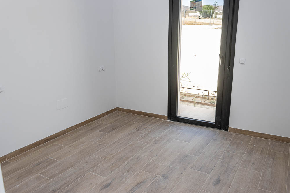 Customizable 3-Bedroom Detached Villa in Huerta Nueva: Create Your Dream Home