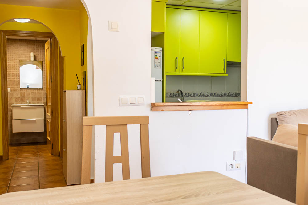 Coqueto Apartamento en Planta Baja con Patio Privado en Garrucha - imagen 4
