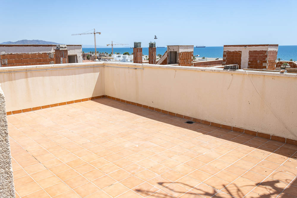 Piso en Venta en Garrucha a 150 m de la Playa, con Terraza, Patio y Plaza de Garaje - imagen 28