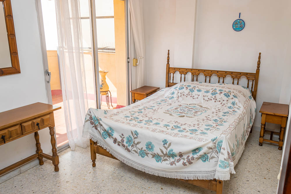 Piso en venta en el centro de Garrucha con gran terraza y vistas a la Plaza del Ayuntamiento - imagen 15