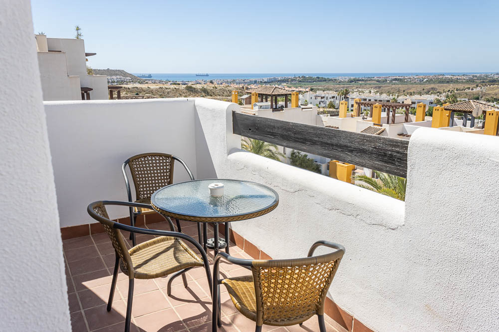 Ático con Solarium Privado y Vistas al Mar en Vera Playa – Lomas del Mar V - imagen 1