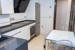 Beachfront Apartment on Paseo del Malecón, Garrucha, with Harbour and Beach Views - imagen 18