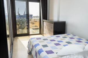 Beachfront Apartment on Paseo del Malecón, Garrucha, with Harbour and Beach Views - imagen 20