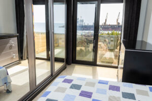 Beachfront Apartment on Paseo del Malecón, Garrucha, with Harbour and Beach Views - imagen 21