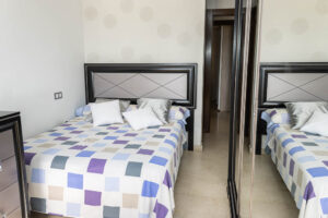 Beachfront Apartment on Paseo del Malecón, Garrucha, with Harbour and Beach Views - imagen 24