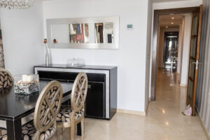 Beachfront Apartment on Paseo del Malecón, Garrucha, with Harbour and Beach Views - imagen 9