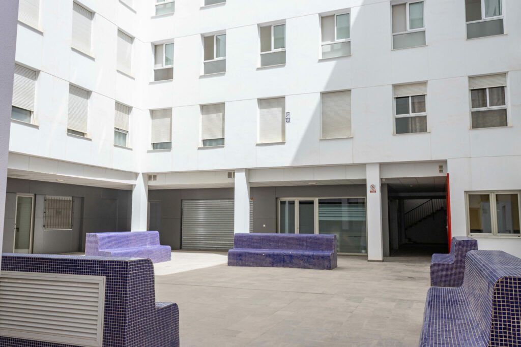 2-bedroom apartment in the heart of Garrucha, 210 m from the sea