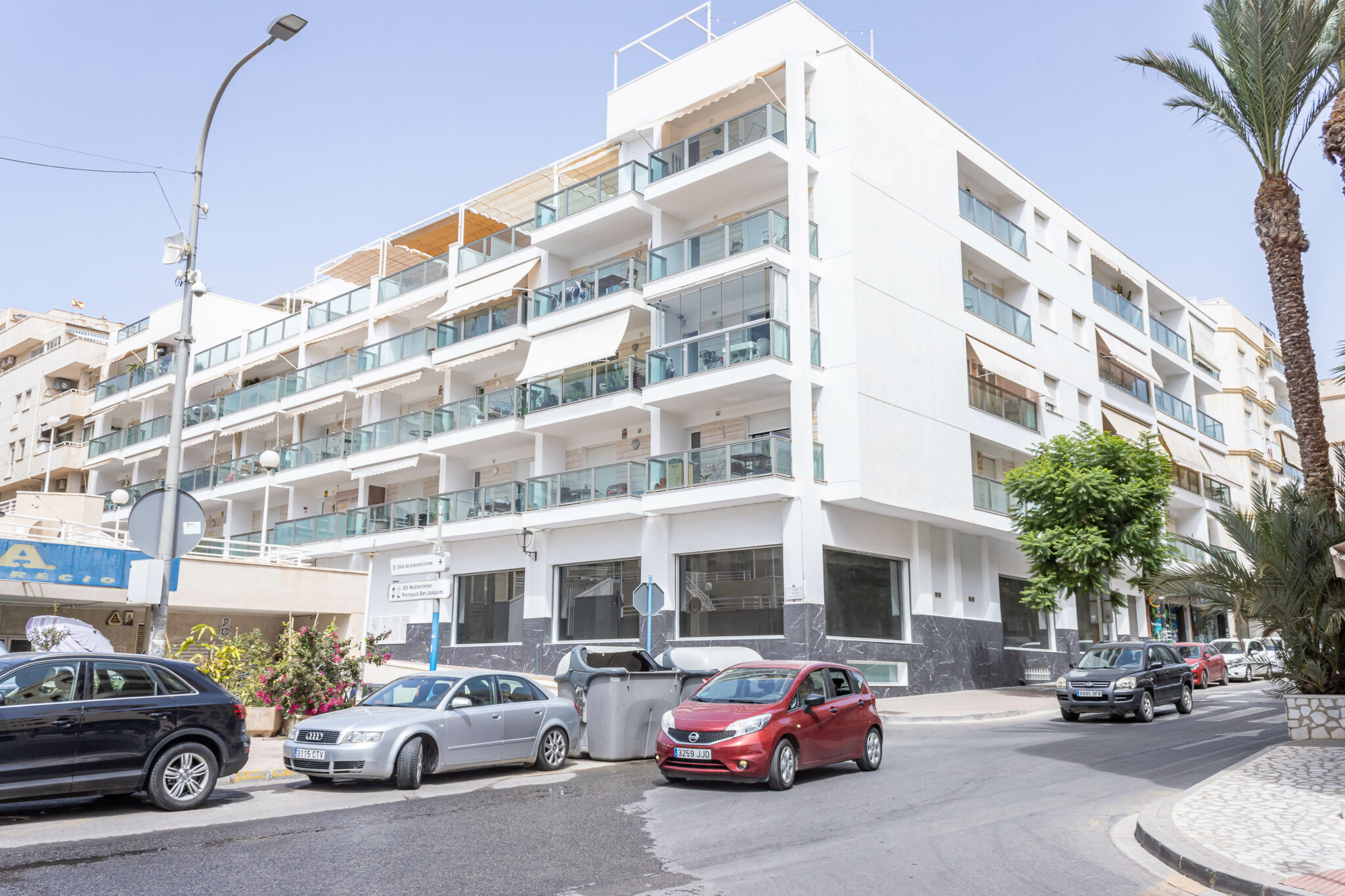 2-bedroom apartment in the heart of Garrucha, 210 m from the sea - imagen 1
