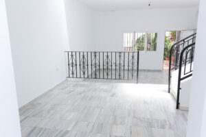 Chalet adosado de 3 dormitorios en alquiler en Mojácar Playa - imagen 2