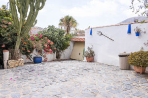 Andalusian Country Villa with Pool, Garden and Tourist Licence in Sopalmo, Mojácar — 4 Bedrooms and Mountain Views - imagen 44