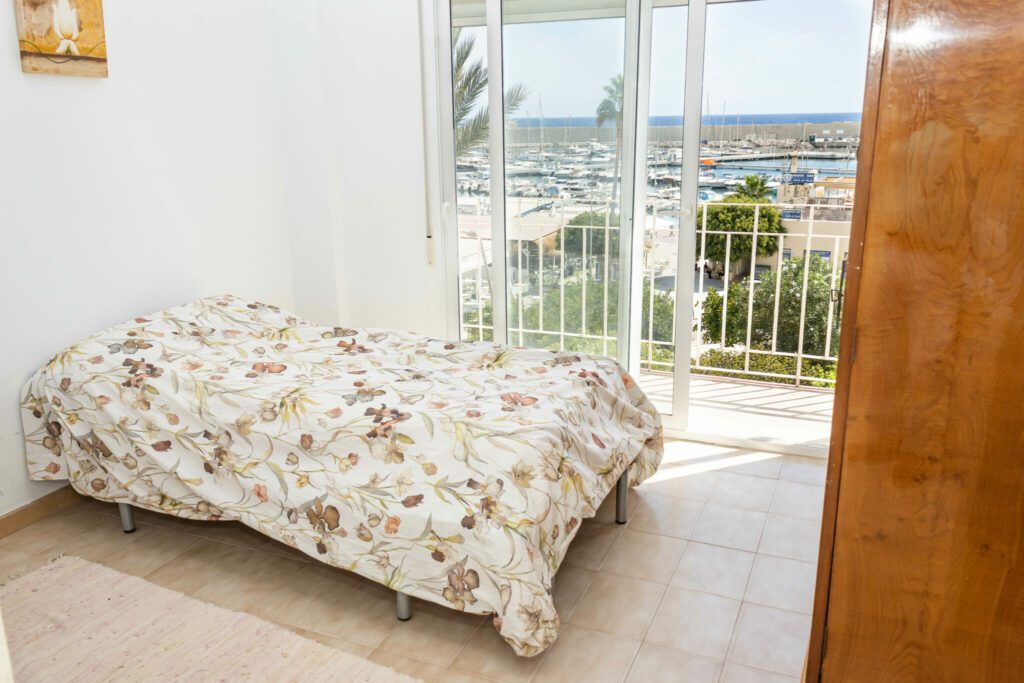 Apartamento de 3 dormitorios en primera línea del Malecón de Garrucha - imagen 21