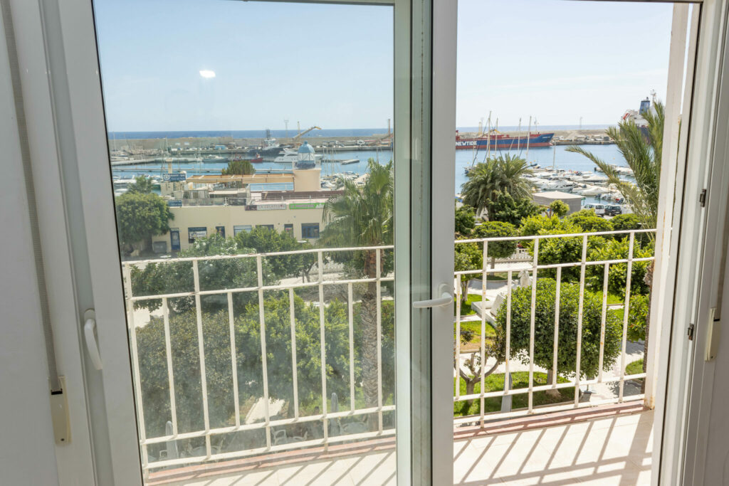 Apartamento de 3 dormitorios en primera línea del Malecón de Garrucha - imagen 23